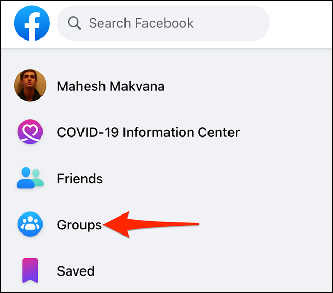Haga clic en "Grupos" en el sitio de Facebook.