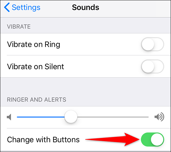 Habilite "Cambiar con botones" en Configuración en iPhone.