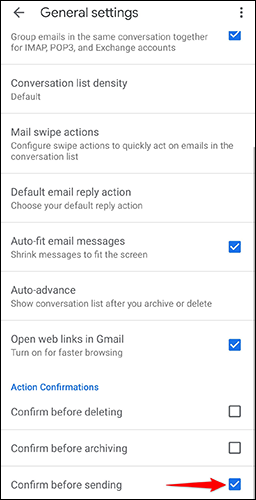 Habilite "Confirmar antes de enviar" en el menú "Configuración general" de la aplicación Gmail.