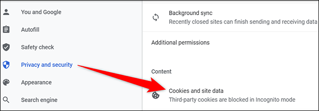 Seleccione "Cookies y datos del sitio" en la página "Configuración del sitio" en Chrome en el escritorio.