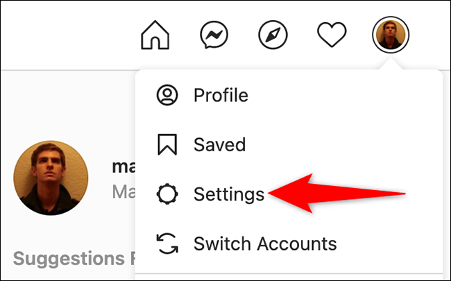 Seleccione "Configuración" en el menú de perfil en el sitio de Instagram.