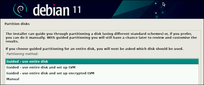 Elección de opciones de particionamiento en la instalación de Linux Debian 11