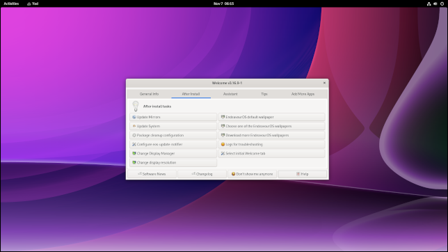 La aplicación de bienvenida en el escritorio GNOME en EndeavourOS