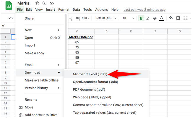 Seleccione Archivo> Descargar> Microsoft Excel en la barra de menú de Hojas de cálculo de Google.