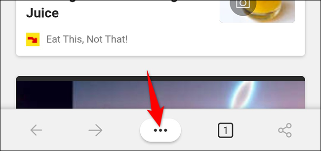 Toque los tres puntos en la parte inferior de Edge.