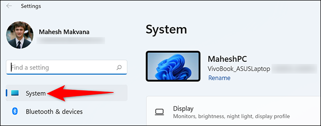Haga clic en "Sistema" en la barra lateral izquierda en Configuración en Windows 11.