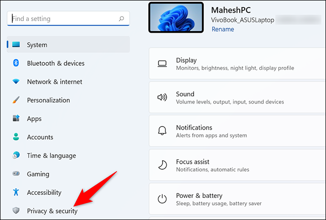 Seleccione "Privacidad y seguridad" en Configuración.