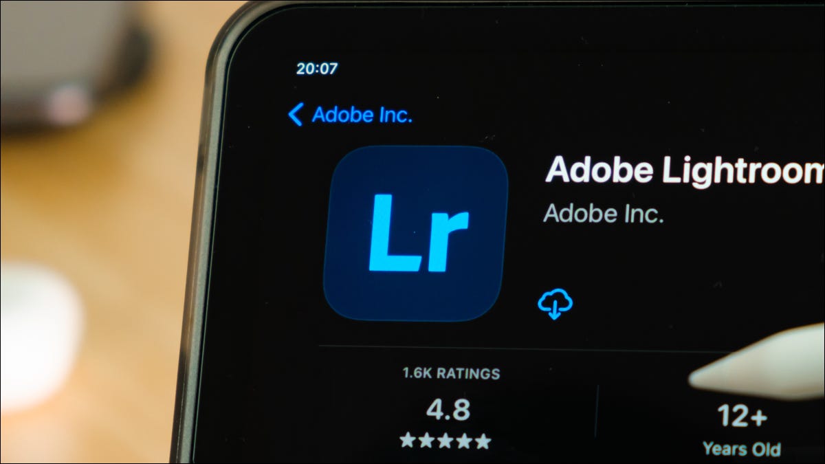 Aplicación Adobe Lightroom mostrada en una tableta
