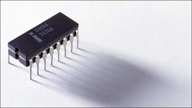 El chip Intel 4004 en un paquete DIP de plástico