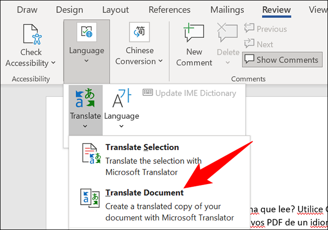 Seleccione Idioma > Traducir > ​​Traducir documento en la pestaña "Revisar".