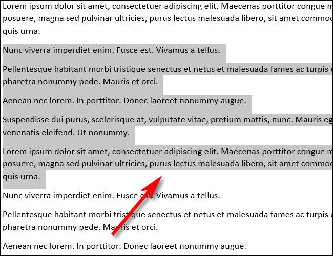 Seleccione el texto que desea doble espacio con el cursor o seleccione todo el documento con "Ctrl + A"