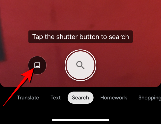 Toca el botón "Medios" en la pantalla de la cámara de Google Lens.