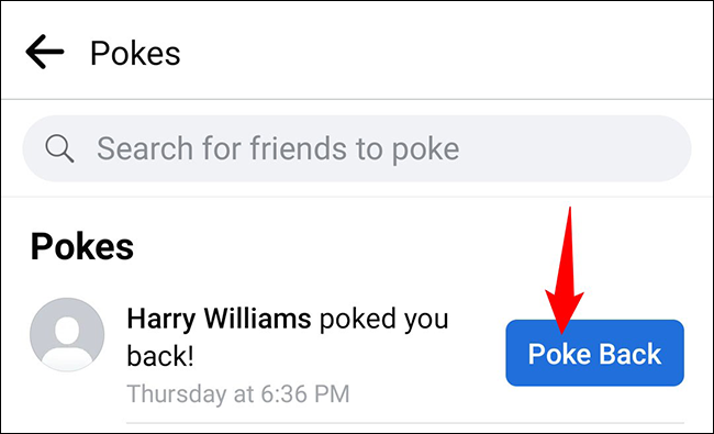 Toque "Poke Back" junto al nombre de un amigo.