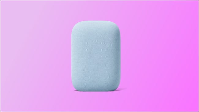 Nest Audio azul sobre fondo rosa