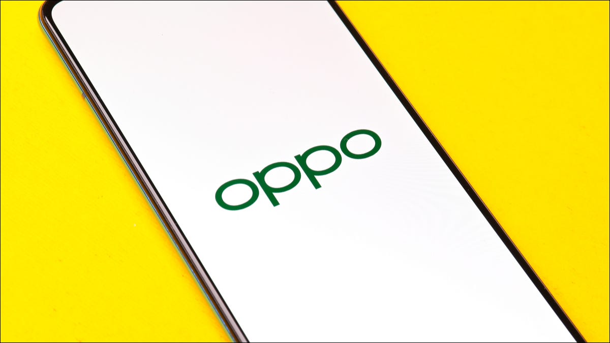 Logotipo de Oppo en un teléfono