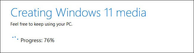 La herramienta descargará la ISO de Windows 11.