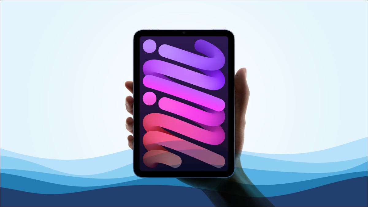 Un iPad mini en el agua